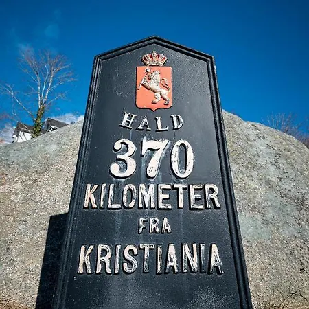 Hald فندق ماندال