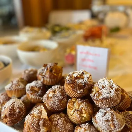 Hald فندق ماندال